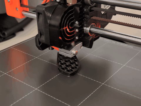 Prusa MINI+ printing a 3DBenchy
